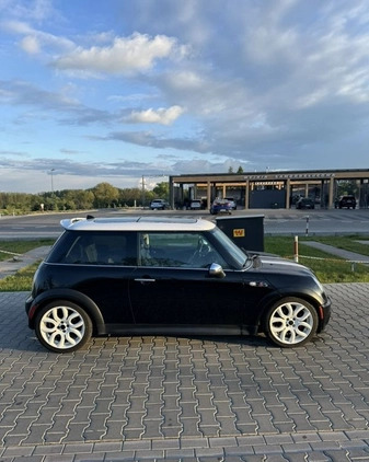 MINI Cooper S cena 18999 przebieg: 175000, rok produkcji 2003 z Kalisz małe 121